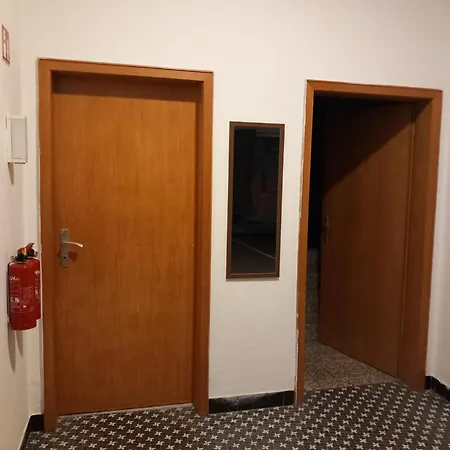 Διαμέρισμα Ein Mit Privatem Zugang